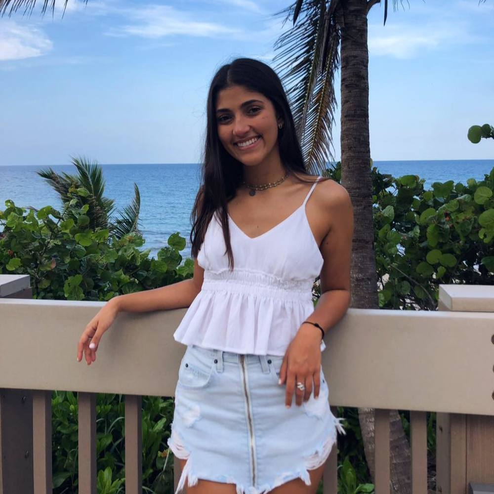 Meet your Posher, Isabela